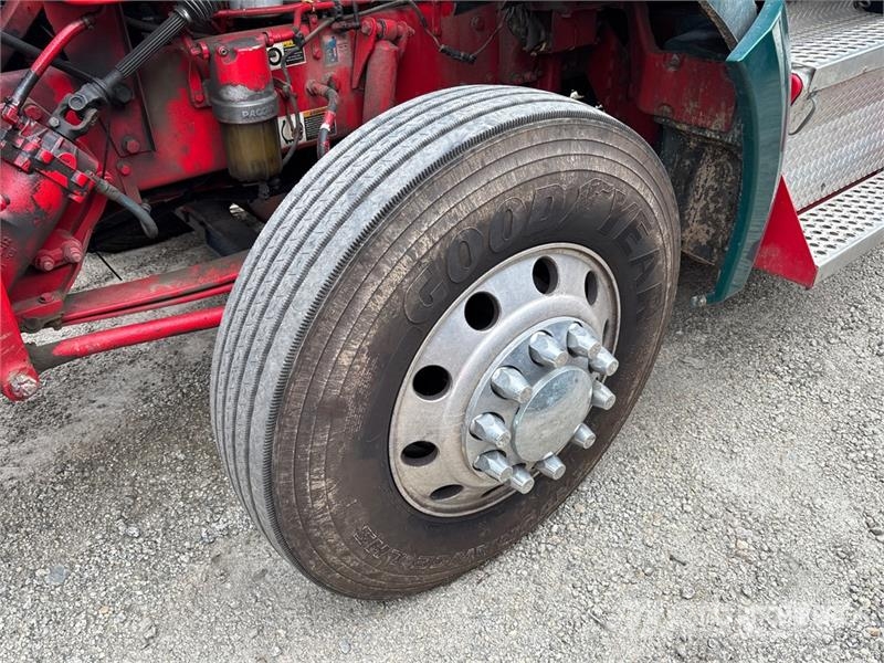 Kenworth T880 Tractor Units
