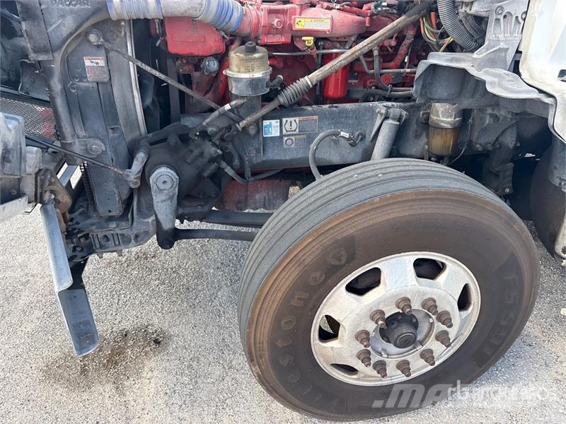 Kenworth T880 Trekkers