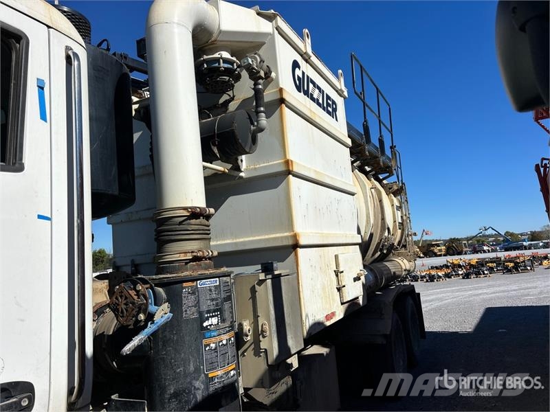 Kenworth T880 コンバイン/バキュームトラック