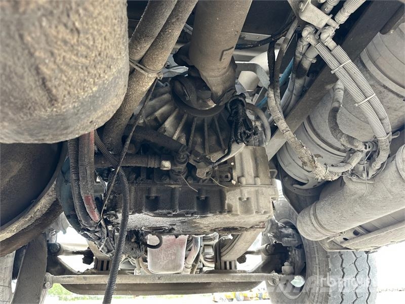 Kenworth T880 Savivarčių priekabų vilkikai