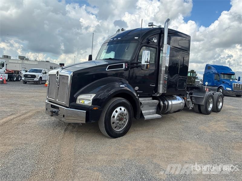 Kenworth T880 Седельные тягачи