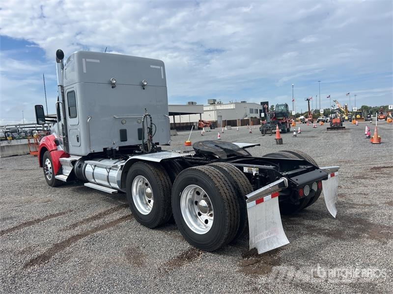 Kenworth T880 Sattelzugmaschinen
