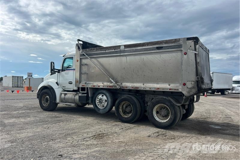 Kenworth T880 Autobasculanta