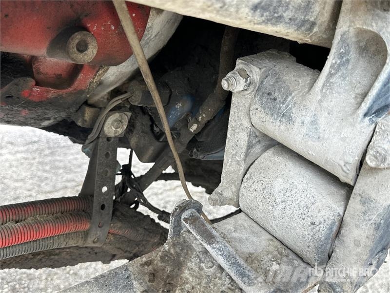 Kenworth T880 Savivarčių priekabų vilkikai