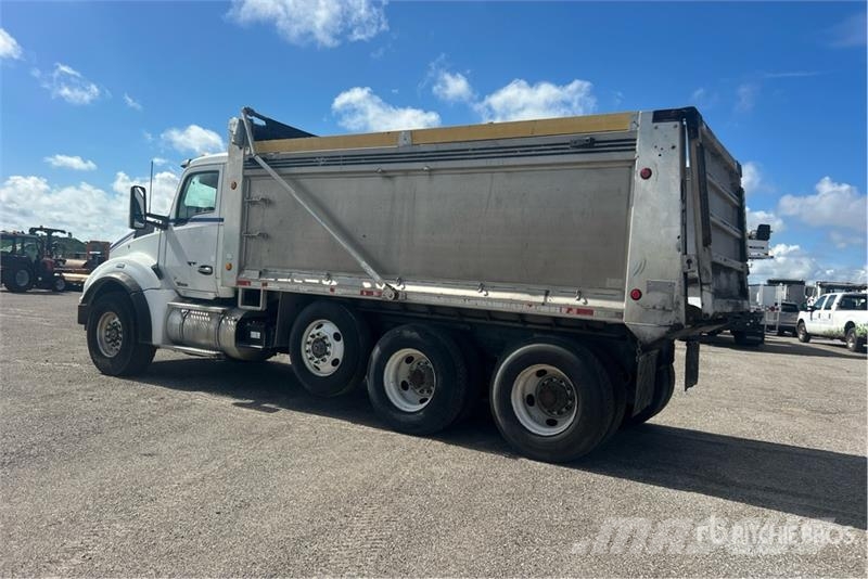 Kenworth T880 Tipper trucks