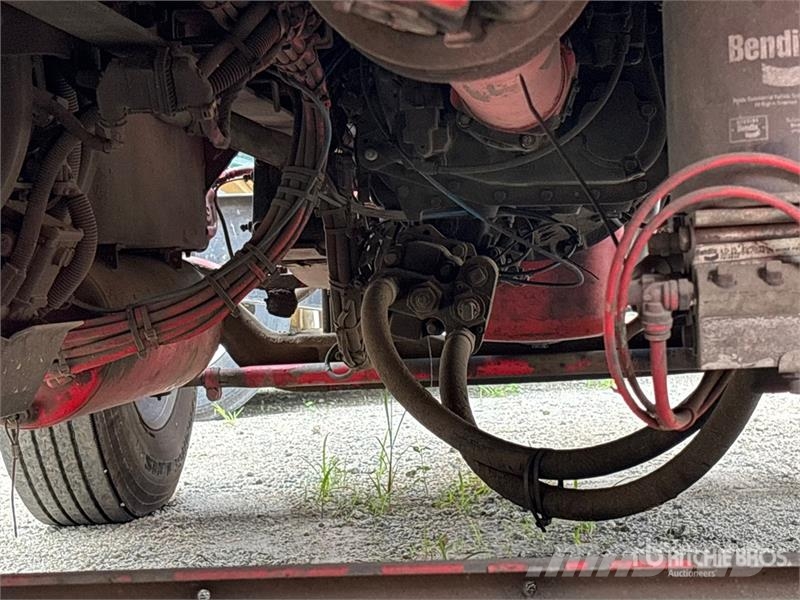 Kenworth T880 Tractor Units