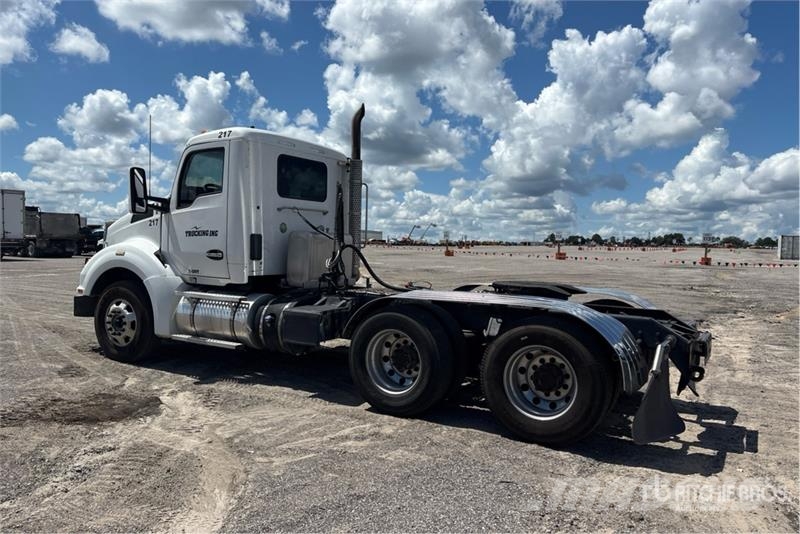 Kenworth T880 Trekkers