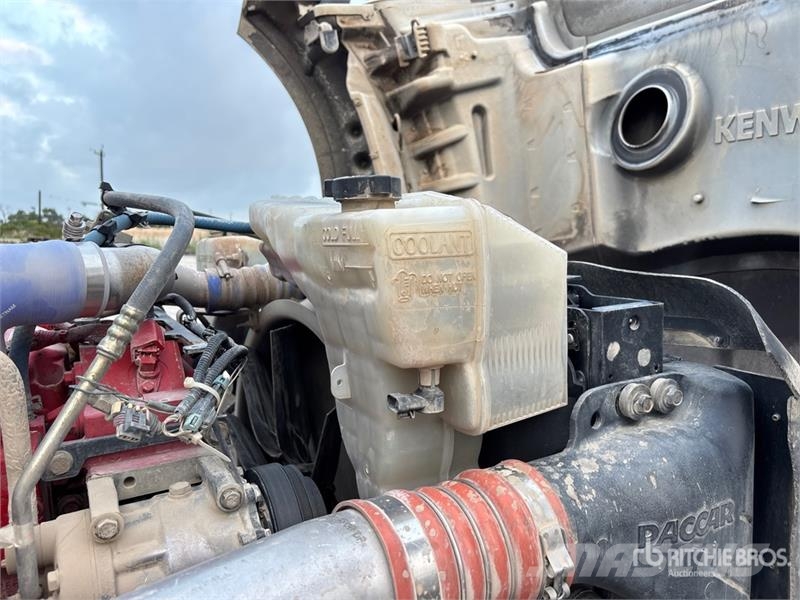 Kenworth T880 Sadulveokid