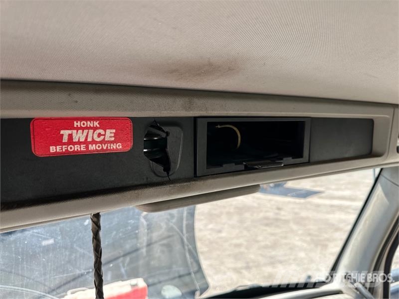 Kenworth T880 Savivarčių priekabų vilkikai
