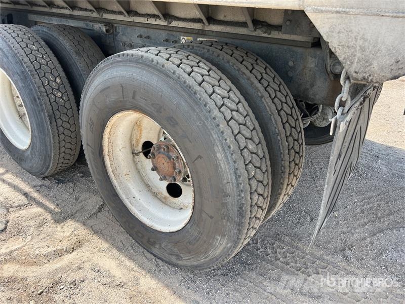 Kenworth T880 Tipper trucks