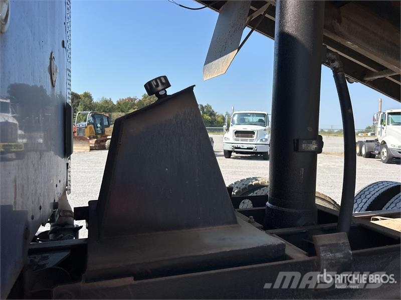 Kenworth T880 Tipper trucks