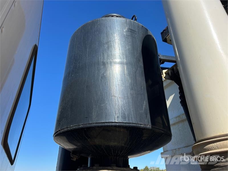 Kenworth T880 コンバイン/バキュームトラック