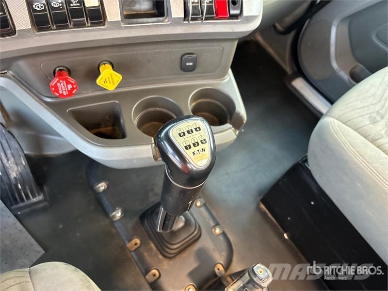 Kenworth T880 Sadulveokid