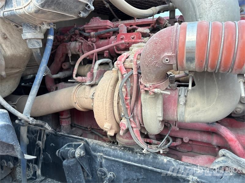 Kenworth T880 Sadulveokid