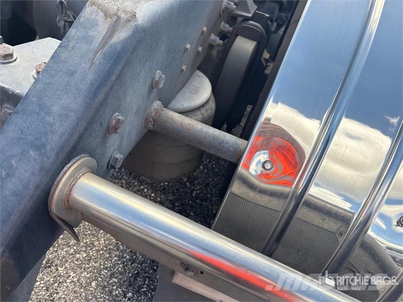 Kenworth T880 Trekkers
