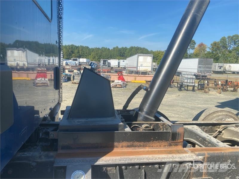Kenworth T880 Sora- ja kippiautot