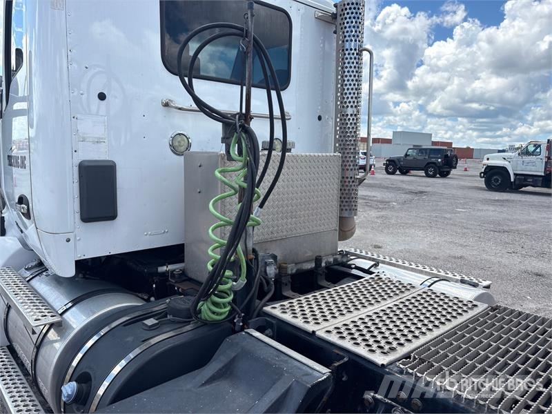 Kenworth T880 Trekkers