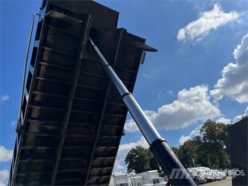 Kenworth T880 Tipper trucks