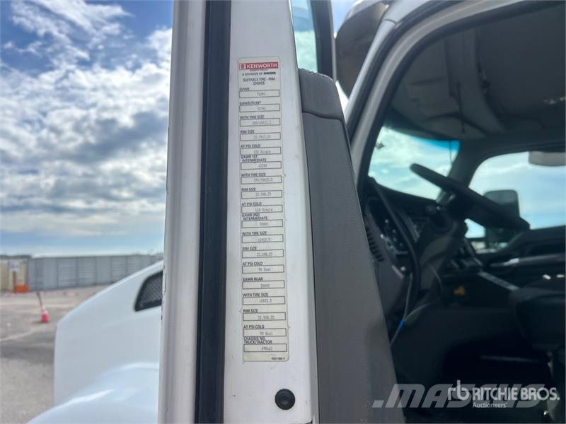 Kenworth T880 Autobasculanta