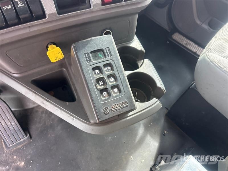 Kenworth T880 Autobasculanta