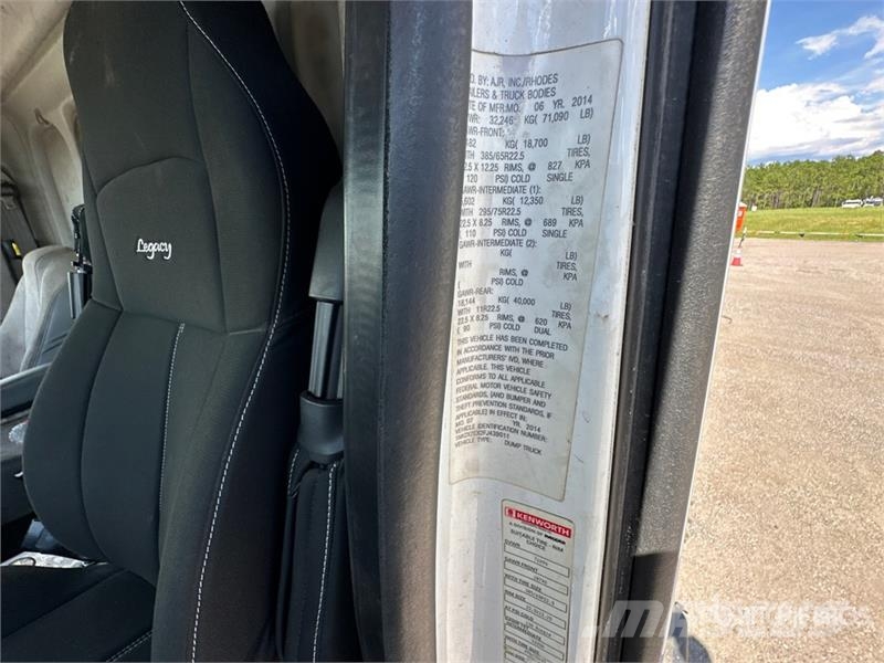 Kenworth T880 Savivarčių priekabų vilkikai