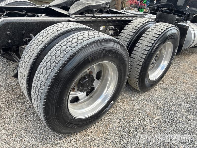 Kenworth T880 Седельные тягачи