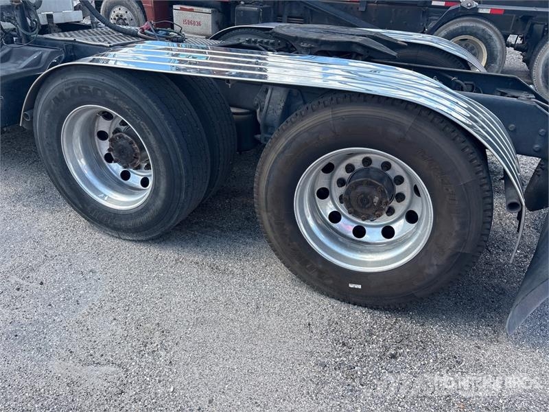 Kenworth T880 Trekkers
