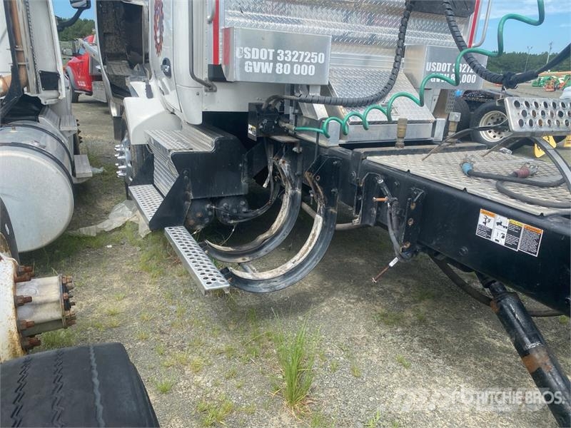 Kenworth T880 Autotractoare