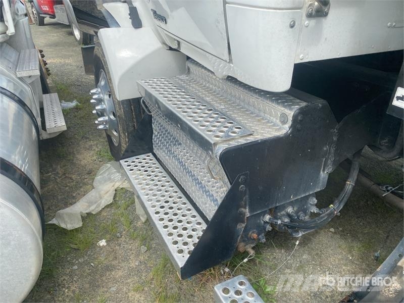 Kenworth T880 Autotractoare