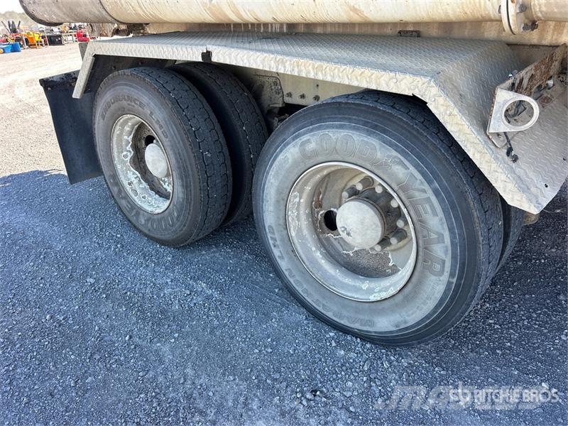 Kenworth T880 コンバイン/バキュームトラック