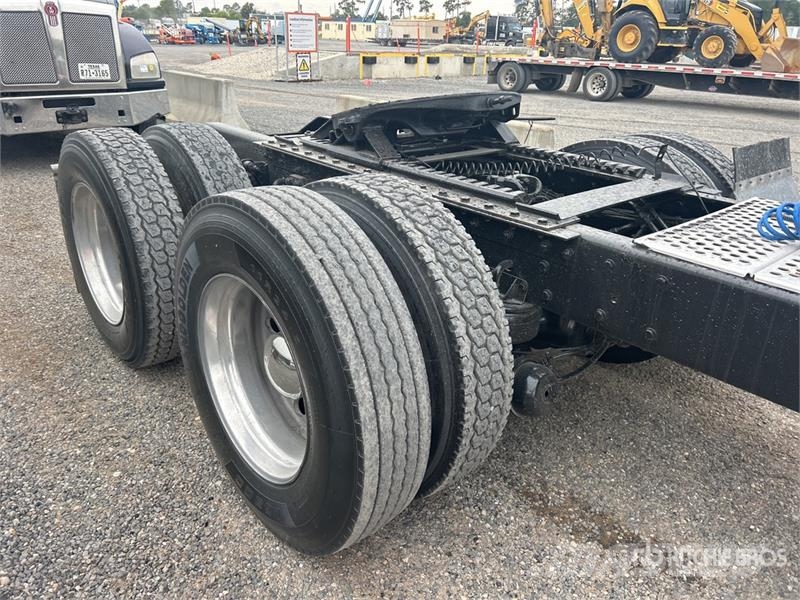 Kenworth T880 Vlačilci