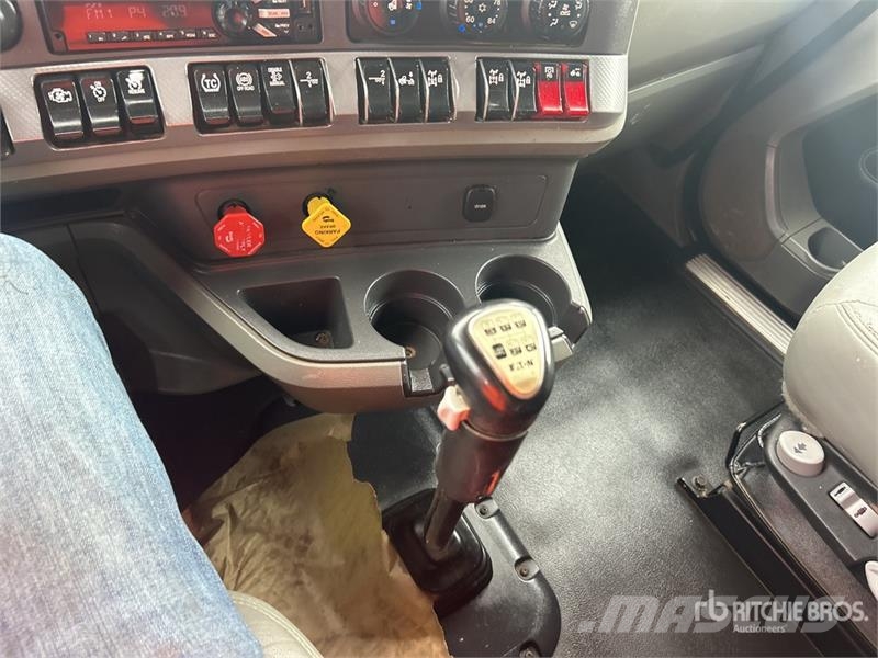 Kenworth T880 Vlačilci