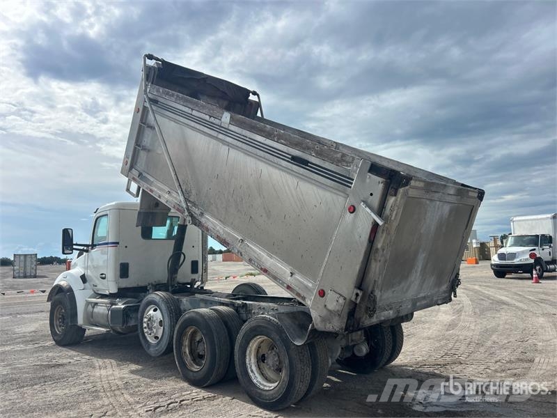 Kenworth T880 Autobasculanta