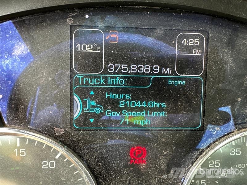 Kenworth T880 Savivarčių priekabų vilkikai