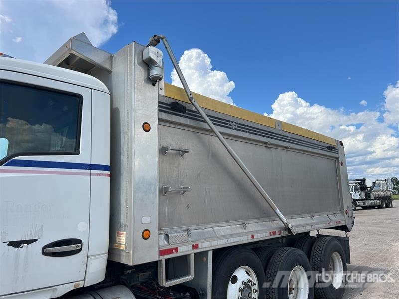 Kenworth T880 Tipper trucks