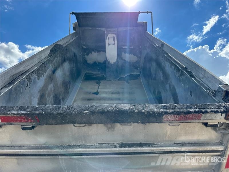 Kenworth T880 Savivarčių priekabų vilkikai