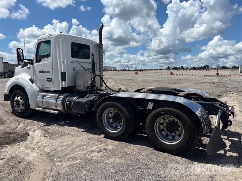 Kenworth T880 Sattelzugmaschinen