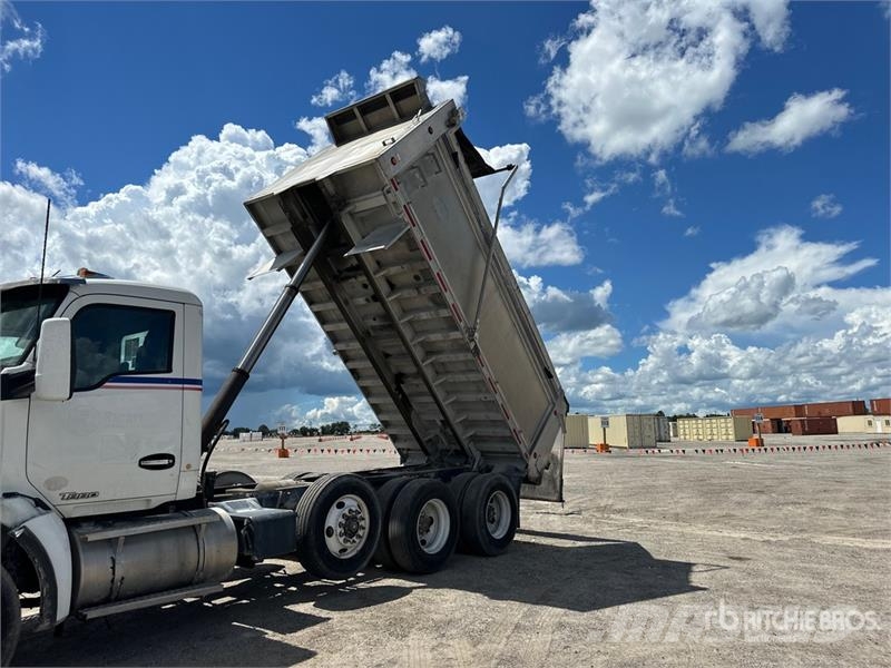Kenworth T880 Savivarčių priekabų vilkikai