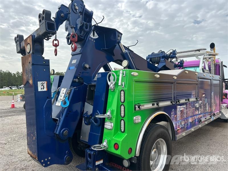 Kenworth T880 4x2 Tow Truck Evakuators ar manipulatoru