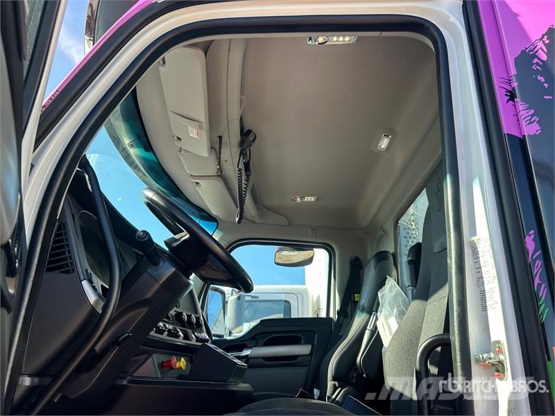Kenworth T880 4x2 Tow Truck Evakuators ar manipulatoru