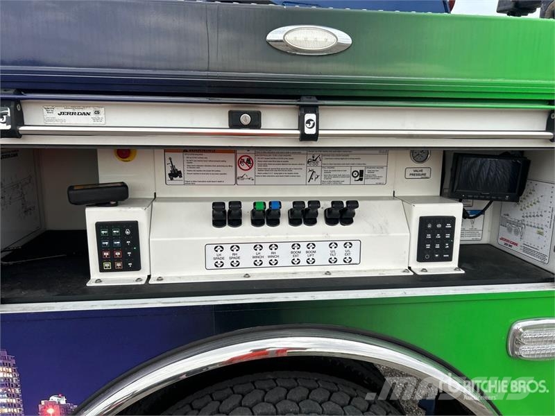 Kenworth T880 4x2 Tow Truck Evakuators ar manipulatoru