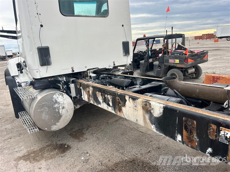 Kenworth T880 6x4 Cab and Chassis (Inoperable) Vezetőfülke és belső tartozékok