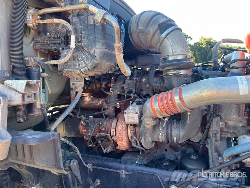 Kenworth T880 6x4 Cab and Chassis Kabine i unutrašnjost
