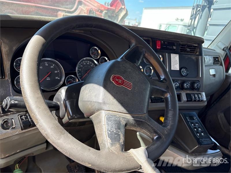 Kenworth T880 6x4 Mixer Truck (Inoperable) Transmikserler