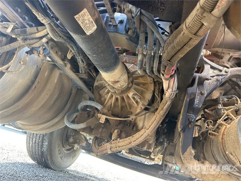 Kenworth T880 6x4 Mixer Truck (Inoperable) Camiones hormigonera
