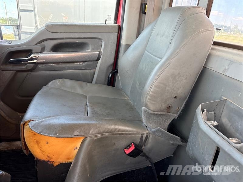 Kenworth T880 6x4 Mixer Truck (Inoperable) Transmikserler