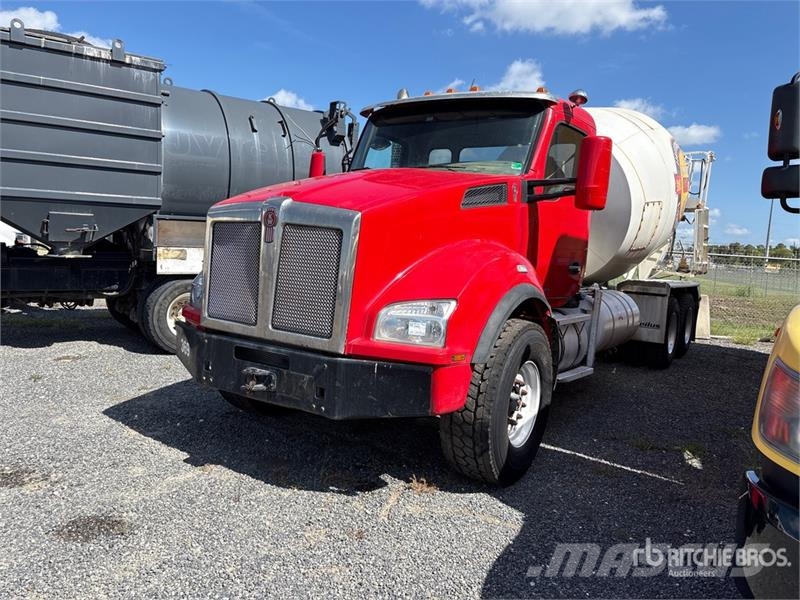 Kenworth T880 6x4 Mixer Truck (Inoperable) Transmikserler