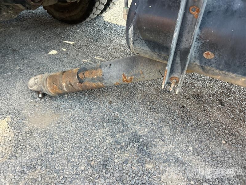 Kenworth T880 6x4 Mixer Truck (Inoperable) Camiones hormigonera