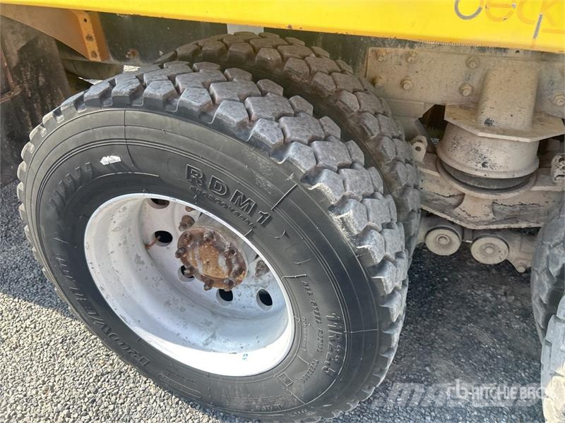 Kenworth T880 6x4 Mixer Truck (Inoperable) Camiones hormigonera