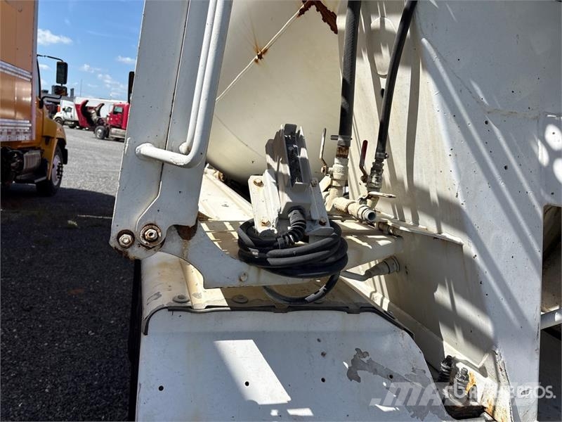 Kenworth T880 6x4 Mixer Truck (Inoperable) Transmikserler